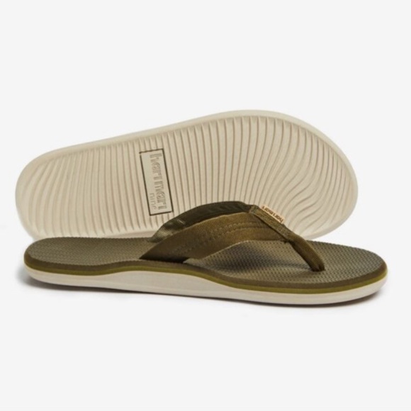 NWT Men’s Forest Green Hari Mari Memory Foam-Lined Slip-On Dunes Flip Flops - Picture 3 of 4